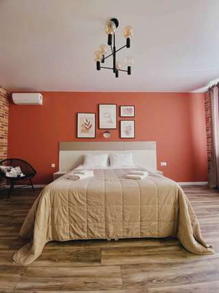 Отель Бруно Ульяновск Улучшенный Лофт с кроватью размера &quot;king-size&quot;-1